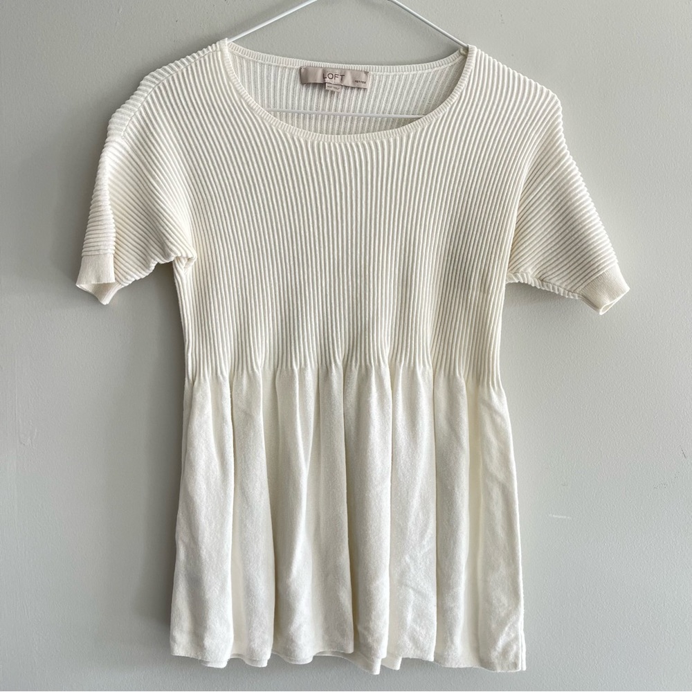 LOFT white short sleeve ribbed peplum top